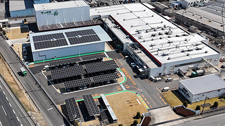 関西工場　ソーラーパネル